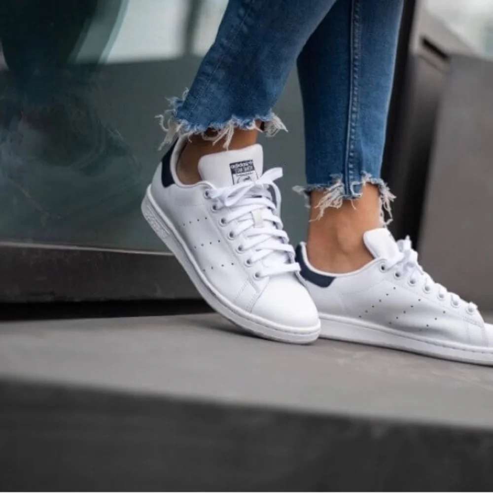 NIB StAn SMiTh ADiDas OriGinAls nAvY BLuE wHite F I R M! - Picture 1 of 13
